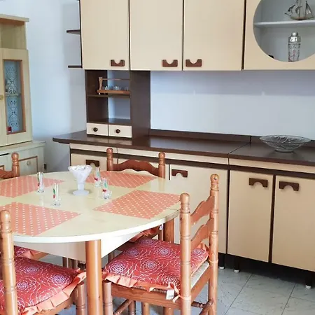 Villetta Albachiara Tatil Evi *